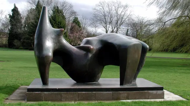 Henry Moore's reclining figures