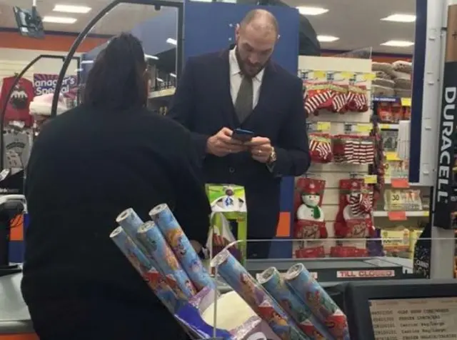 Tyson Fury shopping in Doncaster