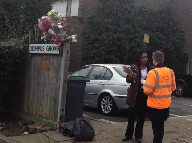 IPCC investigators in Wood Green