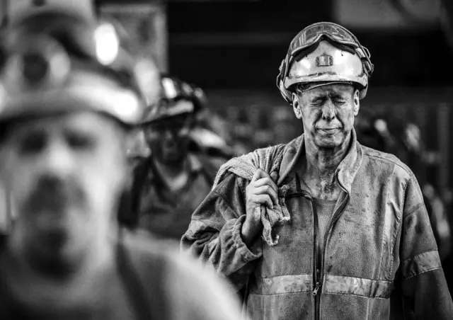 Miners on last shift at Kelllingley Colliery