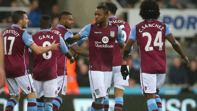 Jordan Ayew celebrates