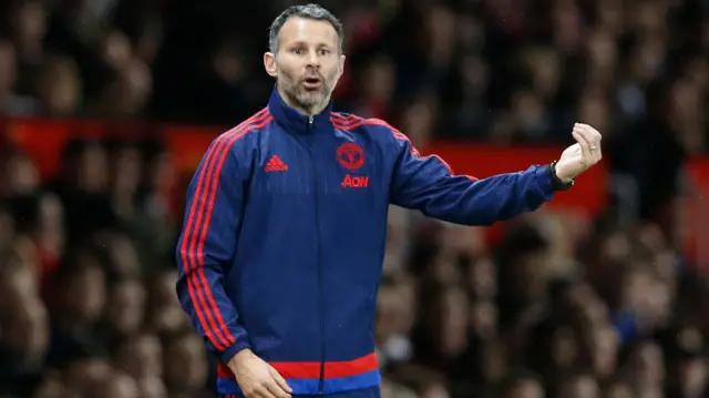 Ryan Giggs instructs