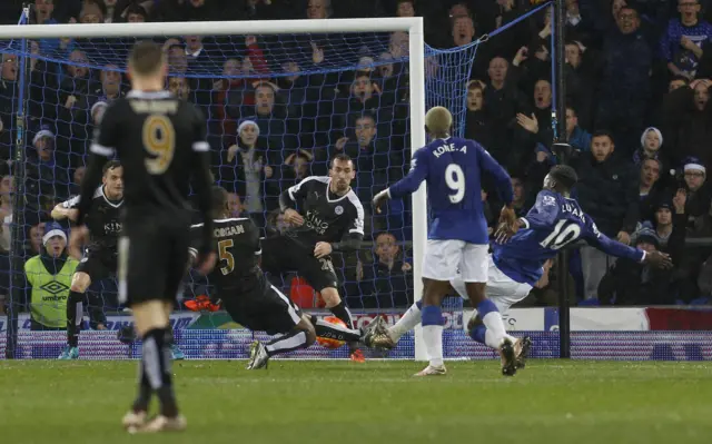 Romelu Lukaka scores for Everton