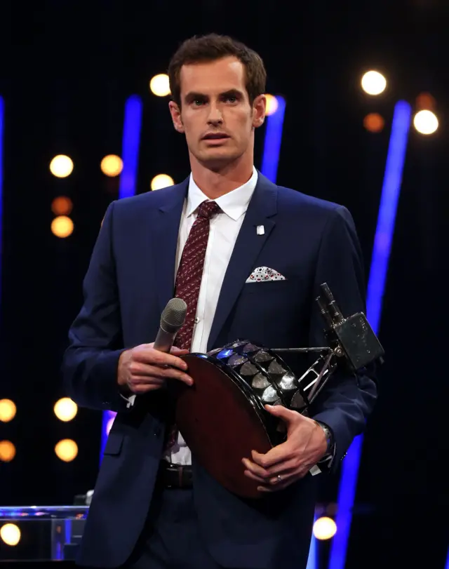 Andy Murray celebrates winning the 2015 Sports Personality of the Year