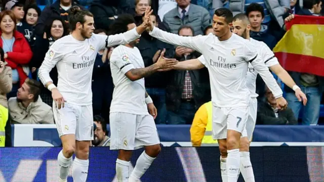 Cristiano Ronaldo celebrates