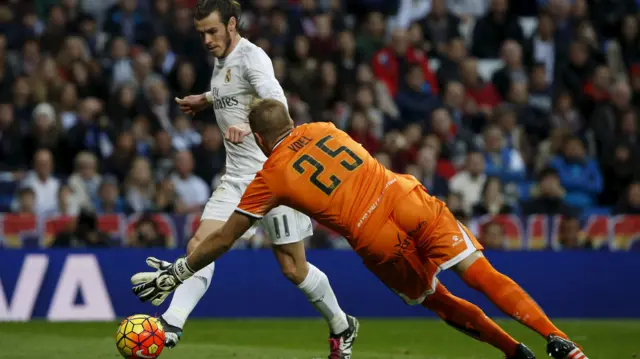 Gareth Bale scores his fourth