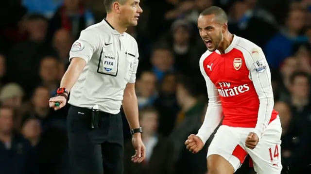 Theo Walcott celebrates