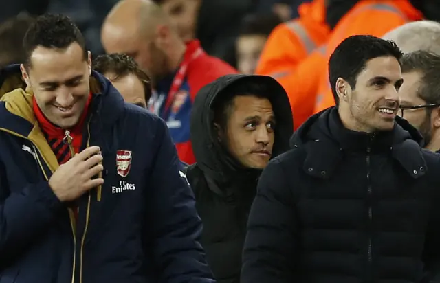 David Ospina, Mikel Arteta and Alexis Sanchez