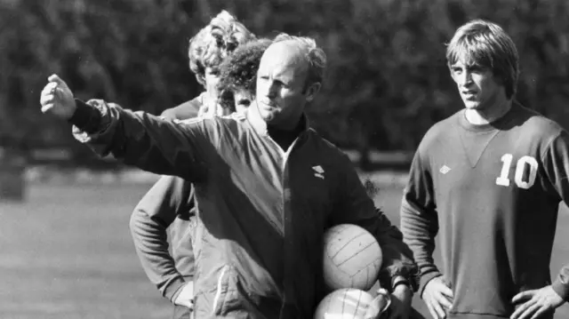 Don Howe