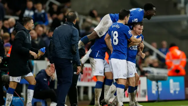 Tom Cleverley celebrates