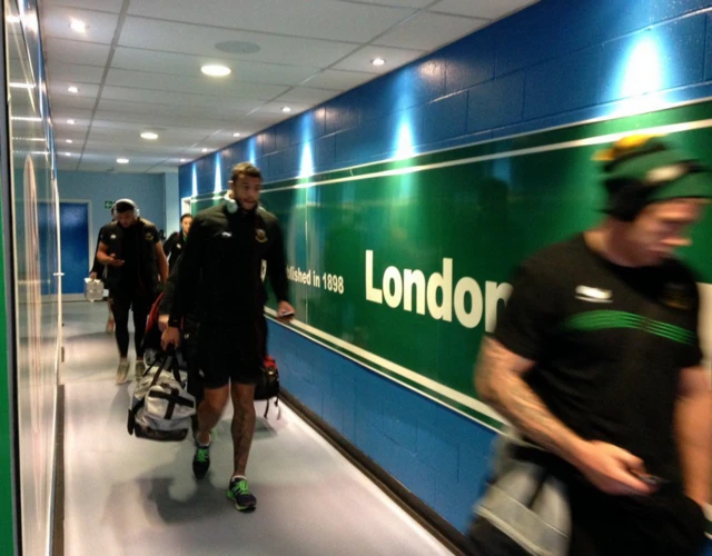 Northampton Saints arrive at the Madejski Stadium