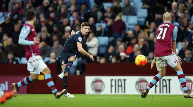 Aaron Cresswell scores