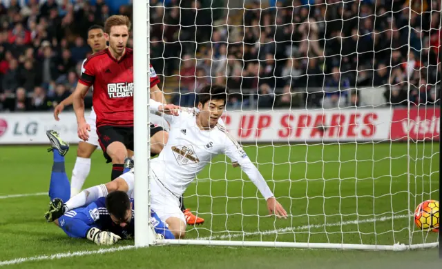 Ki Sung-Yueng scores