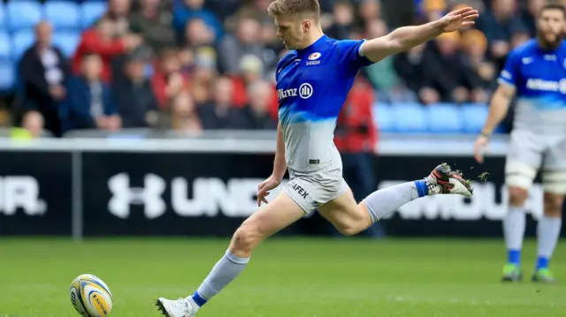 Owen Farrell kicks a penalty