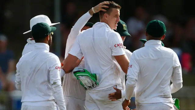 Morne Morkel celebrates taking a wicket