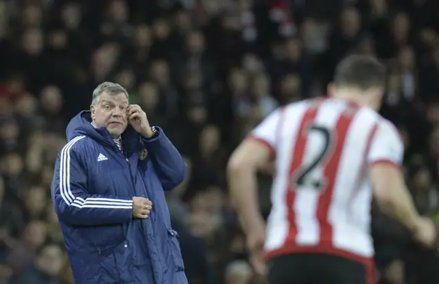 Sunderland manager Sam Allardyce (left)