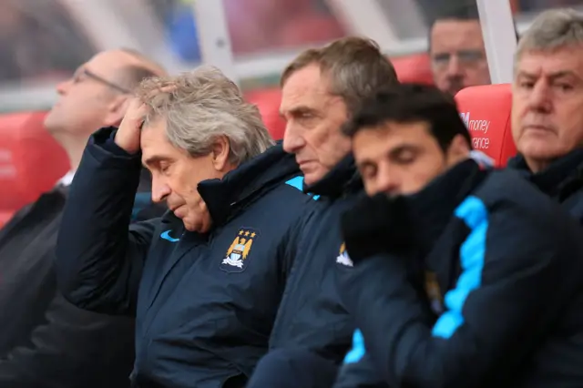 Manuel Pellegrini shows his frustration on the touchline