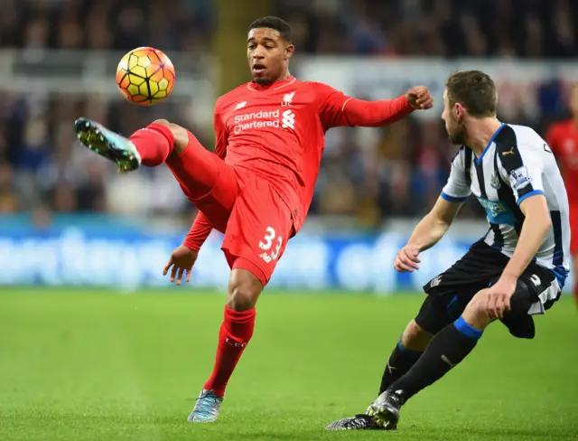 Jordan Ibe wins the ball from Paul Dummett