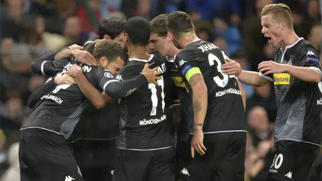 Moenchengladbach players celebrates