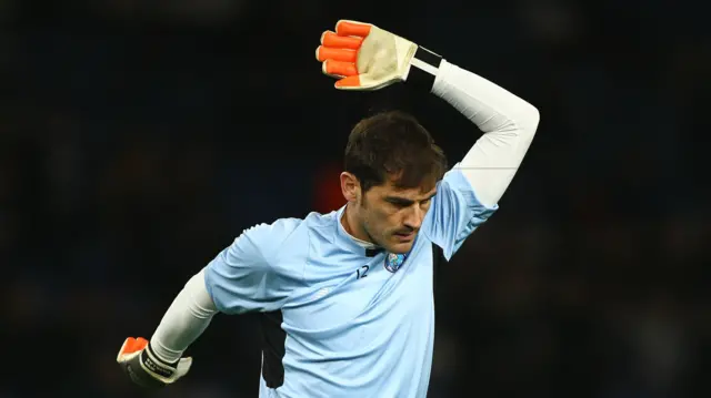 Iker Casillas warms-up