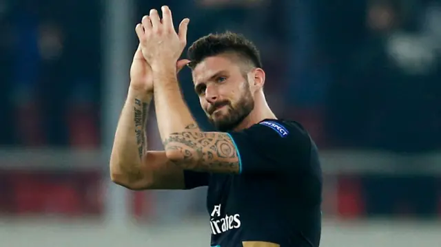 Olivier Giroud applauds