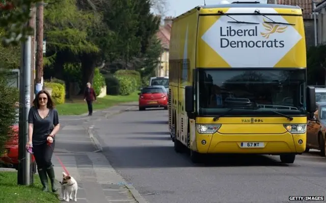 The Liberal Democrat campaign bus arrives in Chippenham - 8 April 2015