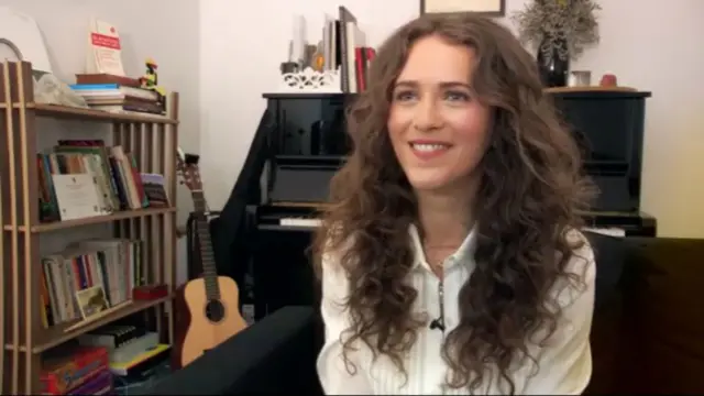 Rae Morris