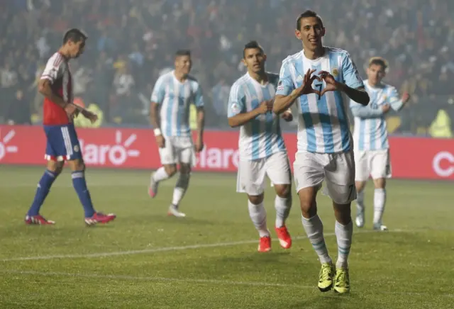 Di Maria celebrates