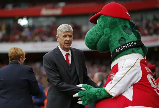 Arsene Wenger and Gunnersauras