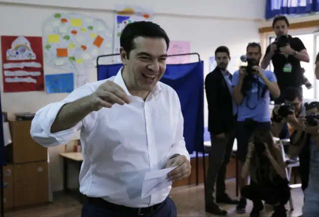 PM Alexis Tsipras casts his vote