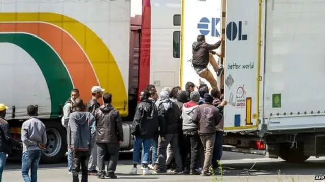 Calais immigrants