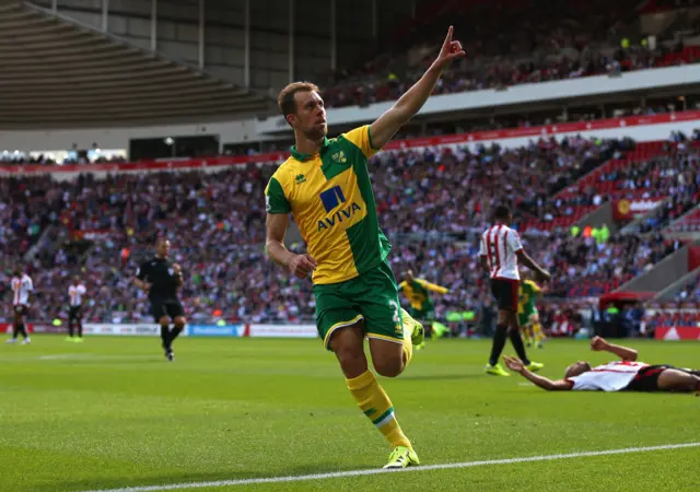 Steven Whittaker celebrates scoring