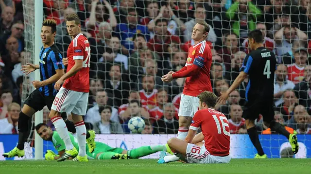 Manchester United players react to Michael Carrick's own goal