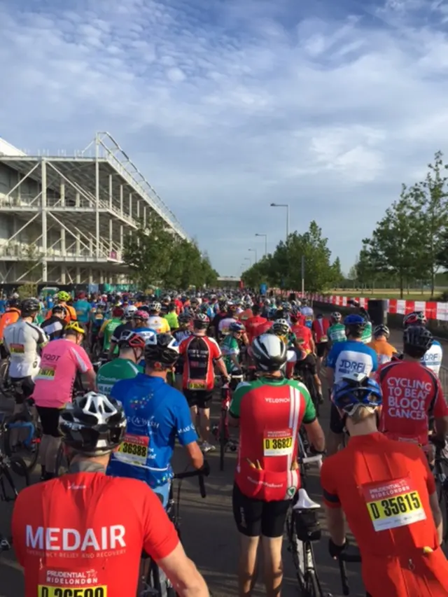 Start line at RideLondon