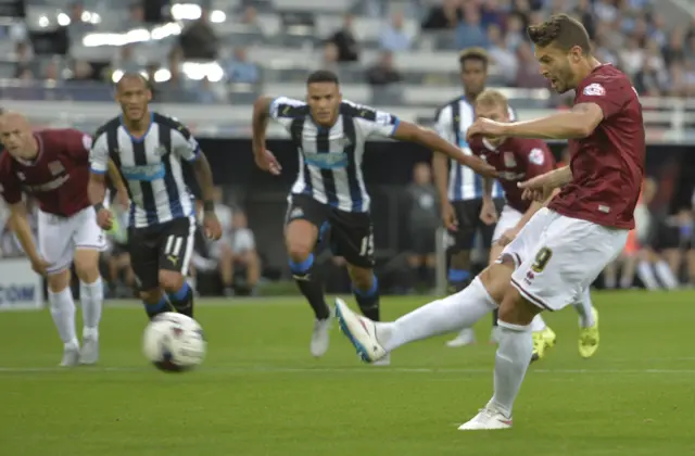 Marc Richards scores a penalty