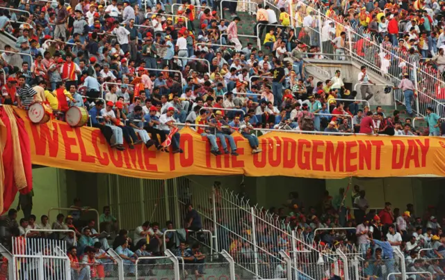 Galatasaray fans prepare to meet Manchester United in 1994