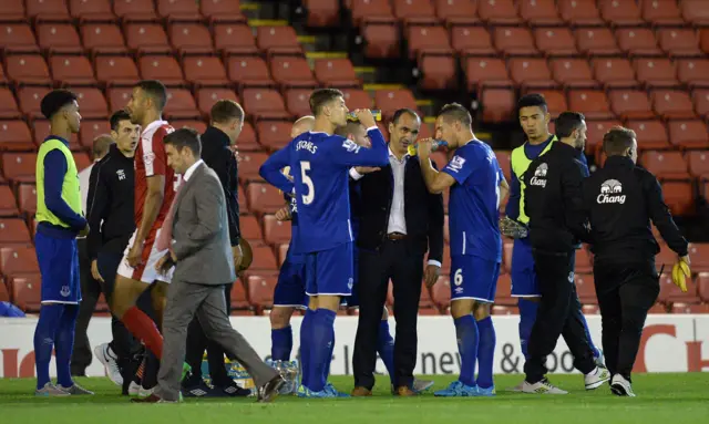 The Everton players before extra-time at Oakwell