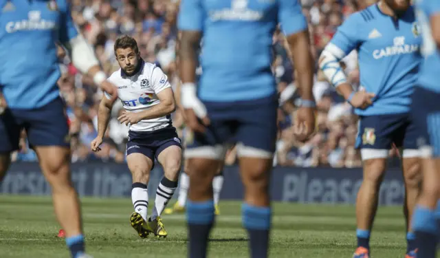 Greig Laidlaw kicks more points