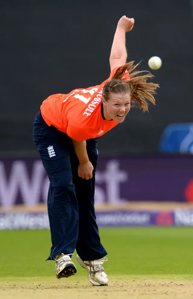 Anya Shrubsole bowls