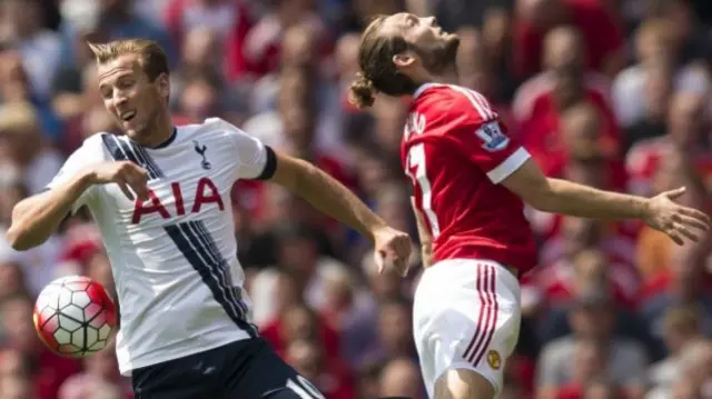 Daley Blind heads