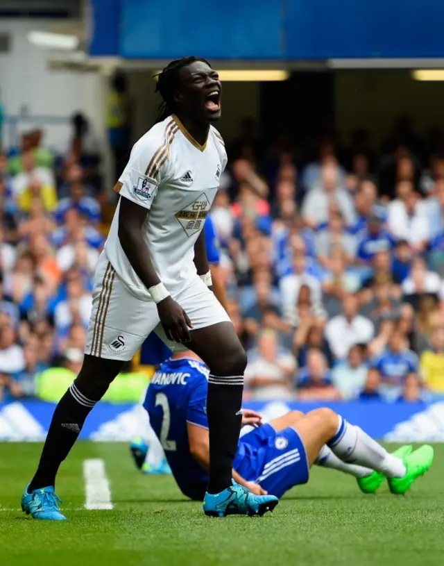 Bafetimbi Gomis reacts