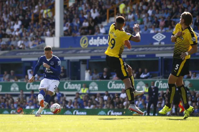 Ross Barkley shoots