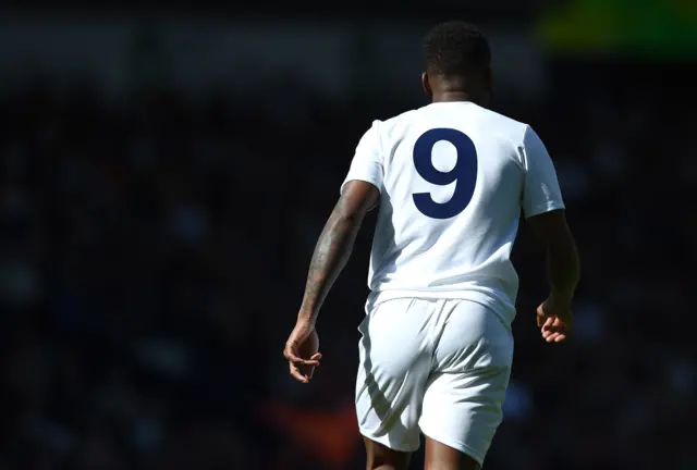 Sadio Berahino wearing a number nine shirt