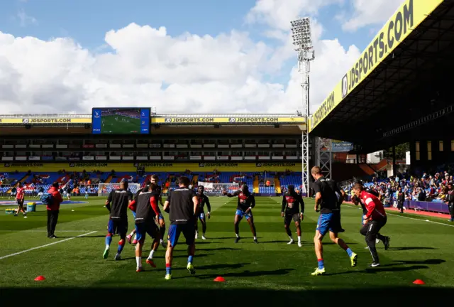 Crystal Palace warm-up