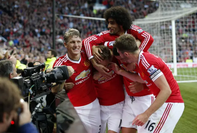 United celebrate