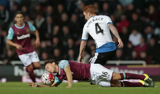 Mark Noble falls over