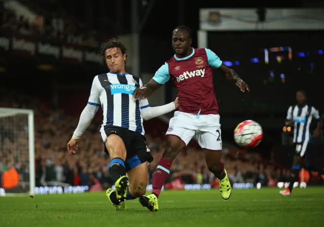 Daryl Janmaat and Victor Moses