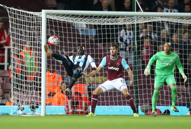 Cisse hits a shot over the bar