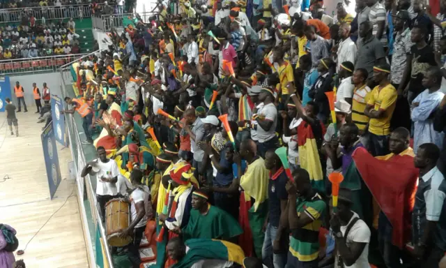 Mali fans