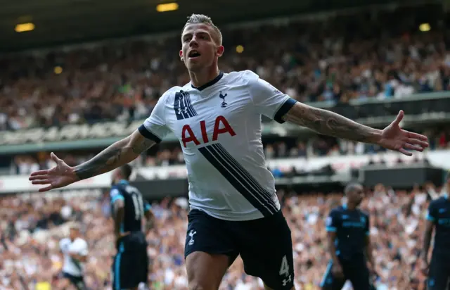 Toby Alderweireld celebrates